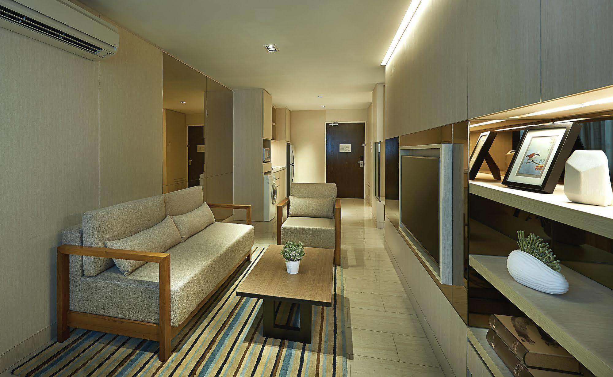 Hotel Oasia By Far East Hospitality 4*