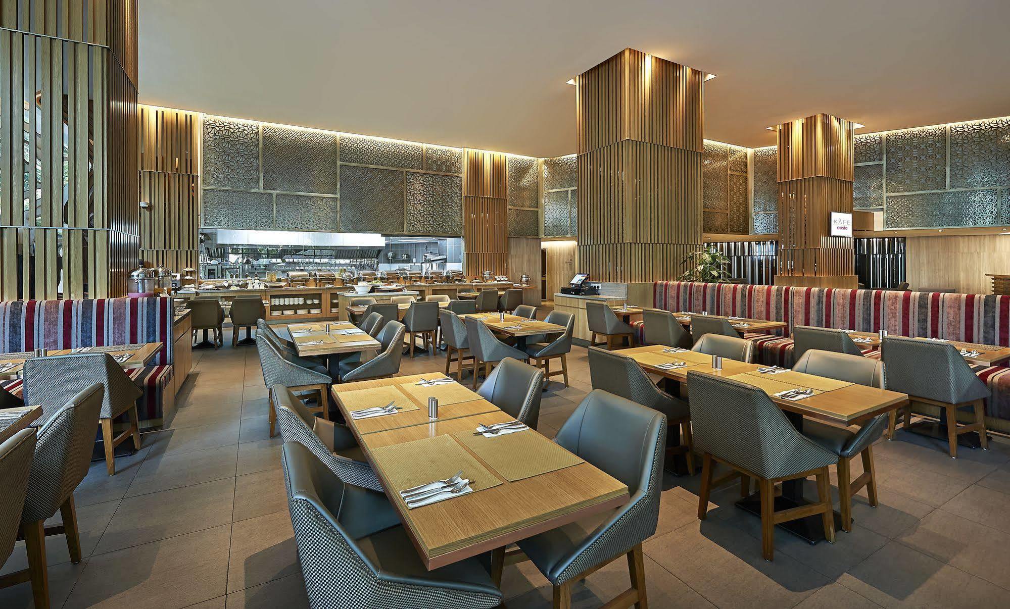 Oasia Suites Kuala Lumpur By Far East Hospitality Hotel 4*
